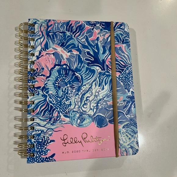 Old Lilly planner - Picture 1 of 8